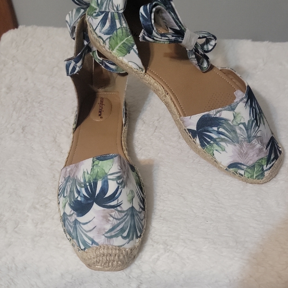 Comfortview Green and Blue Espadrille Sandals
